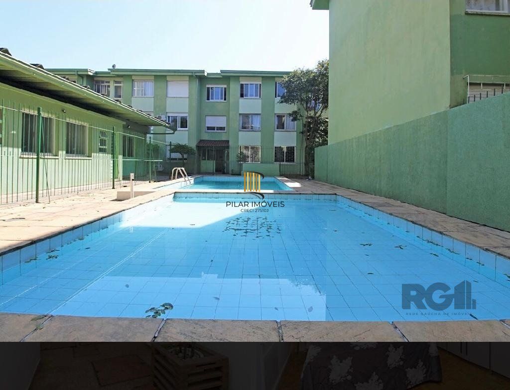 Apartamento 2 dormitórios, vaga de garagem, no bairro Camaquã, Porto Alegre/RS.