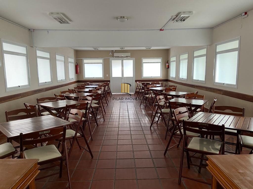 Apartamento 2 dormitórios no bairro Cavalhada