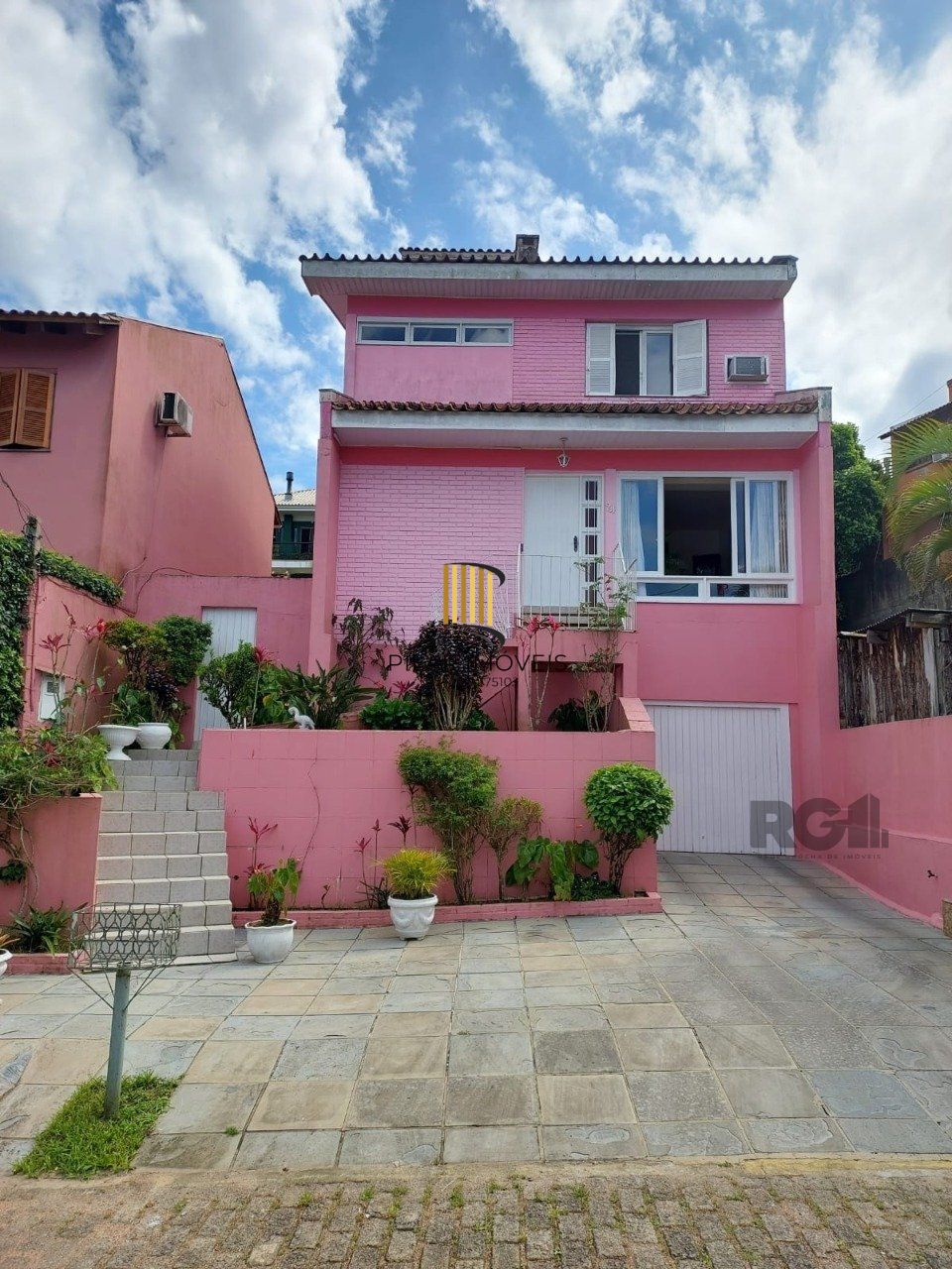 CASA 3 QUARTOS - ESPÍRITO SANTO - PORTO ALEGRE - RS