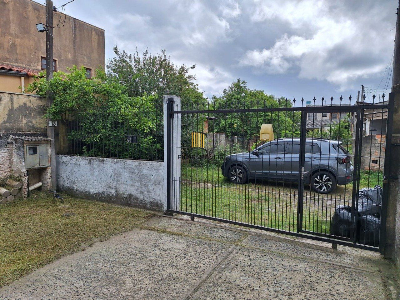 Casa 2 dormitórios no bairro Ponta Grossa