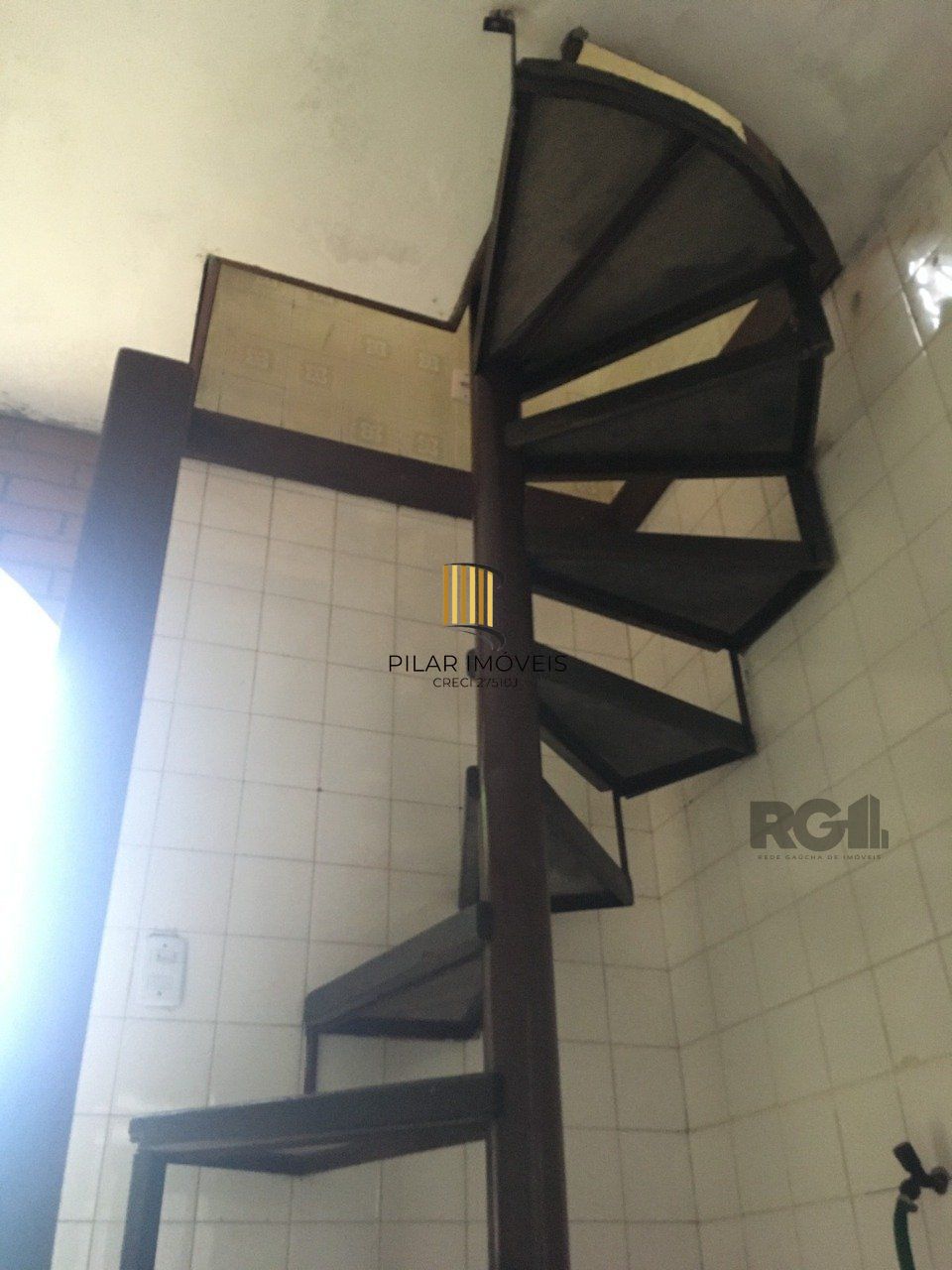 Casa 5 dormitórios no bairro Belém Novo