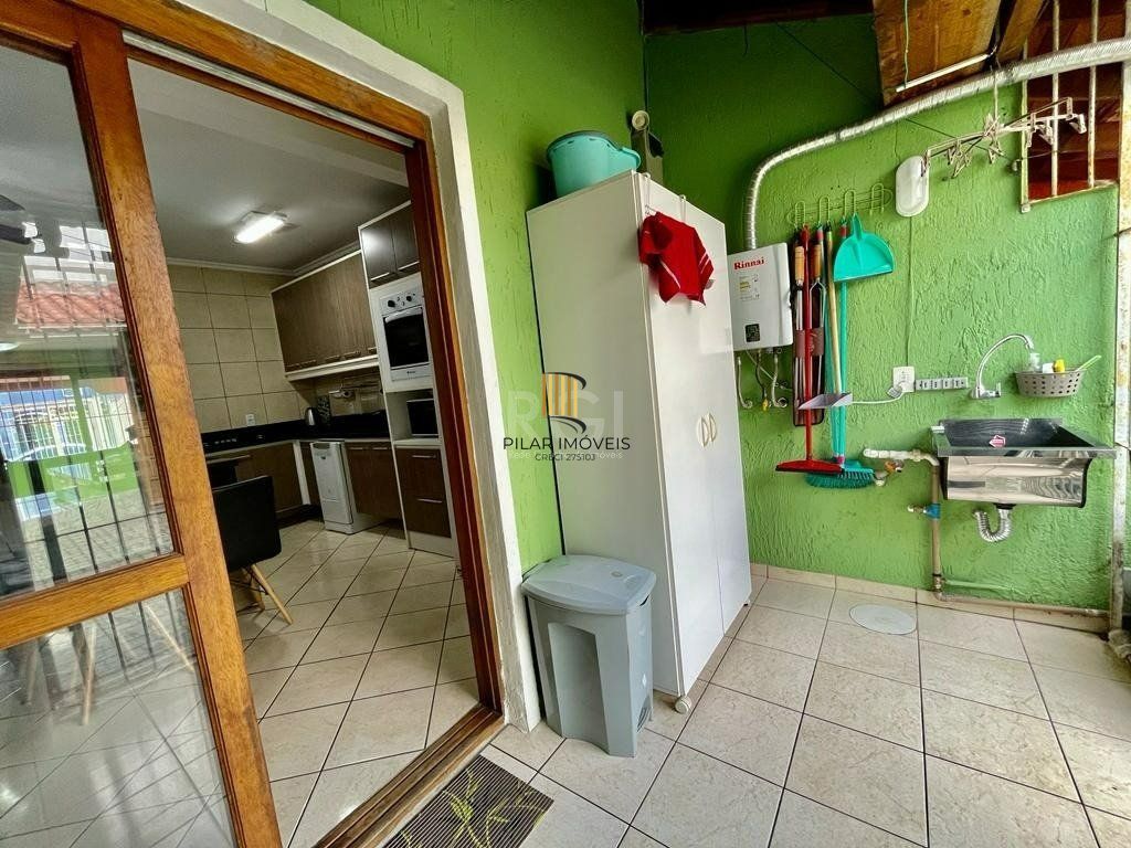 Casa para Venda - 90.34m², 2 dormitórios, sendo 1 suites, 1 vaga - Vila Nova, Porto Alegre