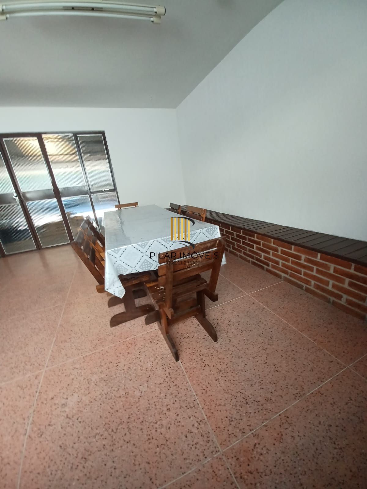 APARTAMENTO 2 DORMITÓRIOS – ÓTIMO ESTADO | LOCALIZAÇÃO PRIVILEGIADA