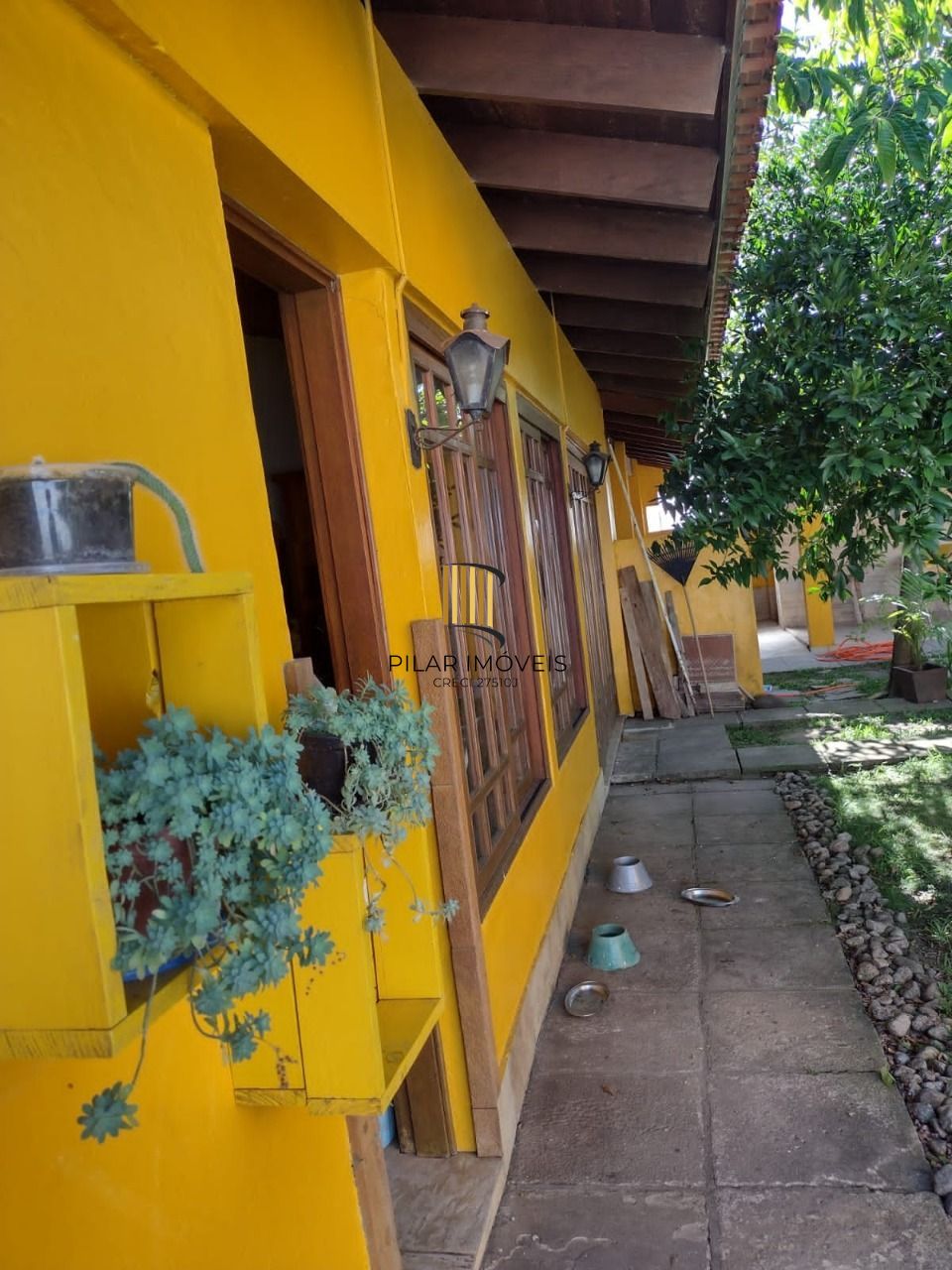 Casa para Venda - 693.6m², 5 dormitórios, sendo 3 suites, 4 vagas - Hípica