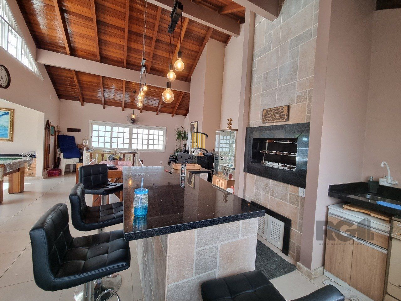 Casa 4 dormitórios, 4 vagas, espaço gourmet, piscina, jardim do salso Porto Alegre RS