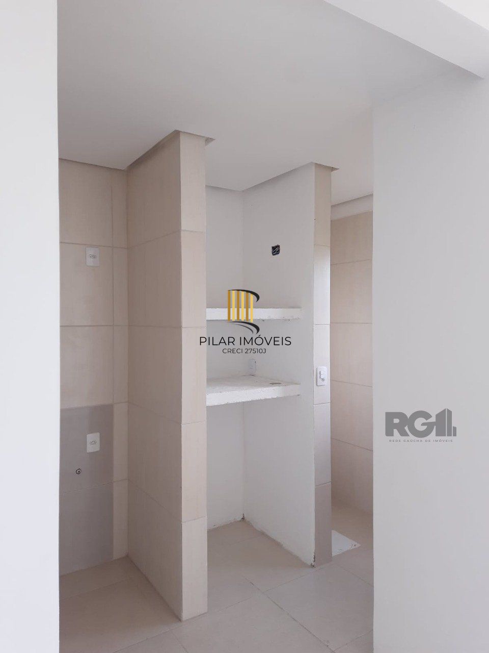 Apartamento com 2 quartos, vaga de garagem - 42,51m² no bairro Cavalhada, Porto Alegre/RS