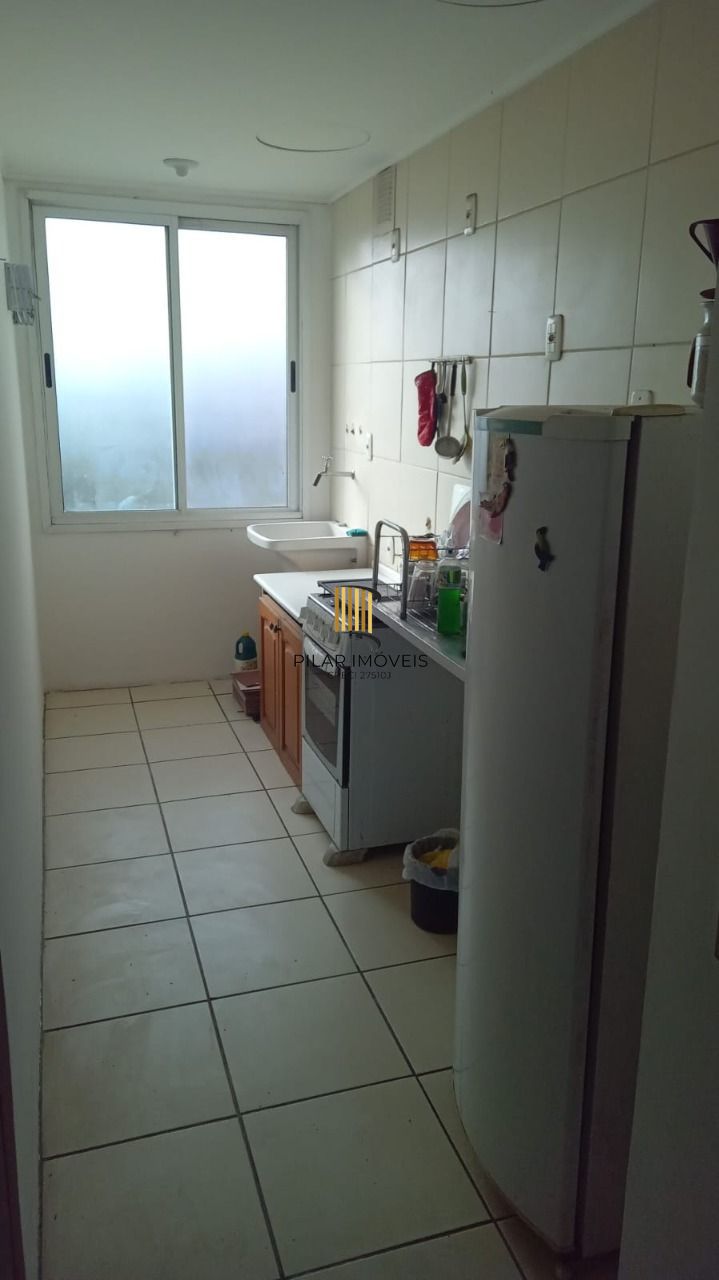 Apartamento 2 dormitórios , churrasqueira , elevador , 1 vaga de garagem descoberta !
