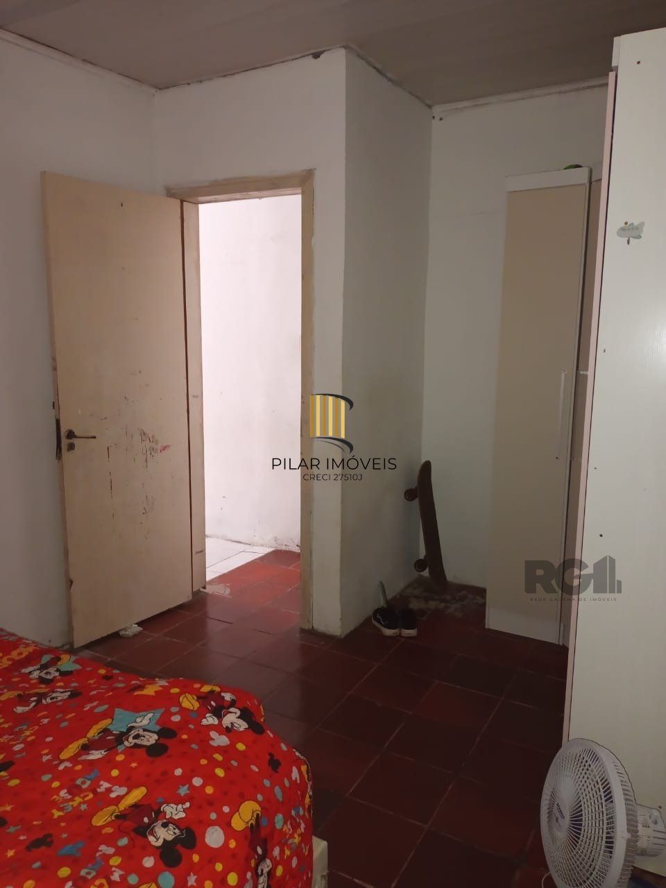 Casa para Venda - 482m², 3 dormitórios, 3 vagas - Camaquã, Porto Alegre