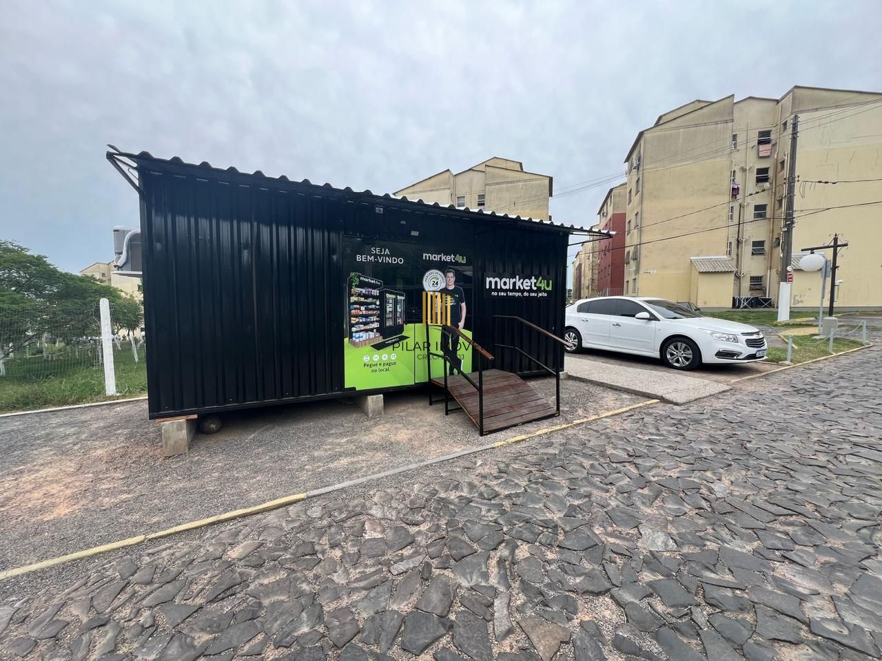 Apartamento com 2 quartos com vaga de garagem no Bairro Campo Novo