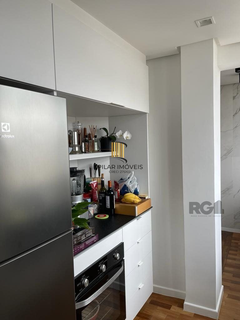 Apartamento a venda 2 dormitórios e uma suíte no bairro Rio Branco em Porto Alegre