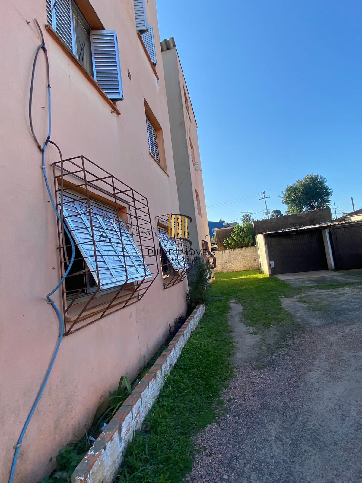 Apartamento com 02 quarto e 01 vaga, no Bairro Santa Rosa de Lima em POA