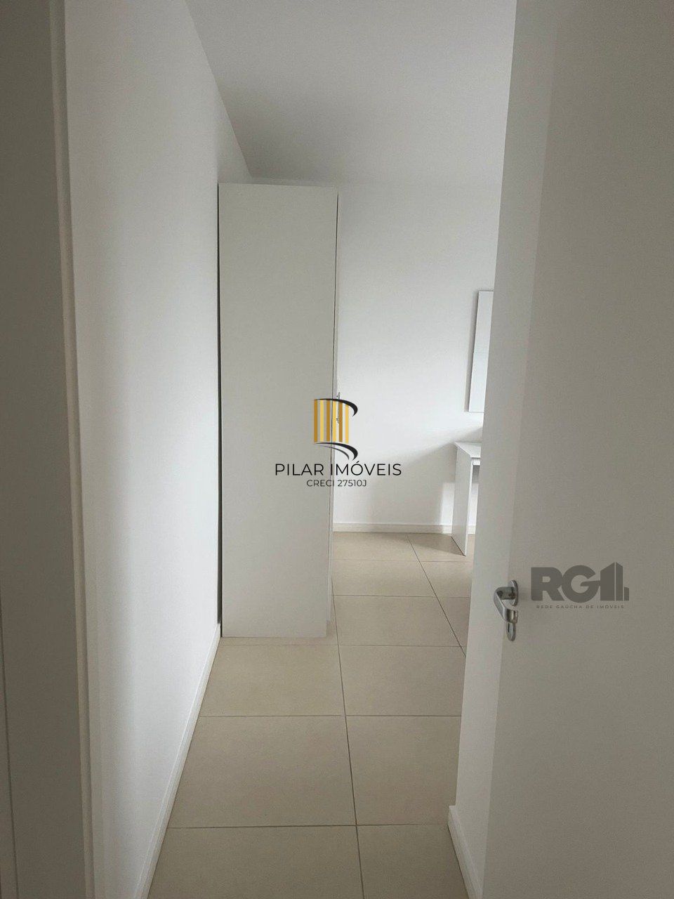 Apartamento de 2 dormitórios, sendo 1 suíte no bairro Mal Rondon