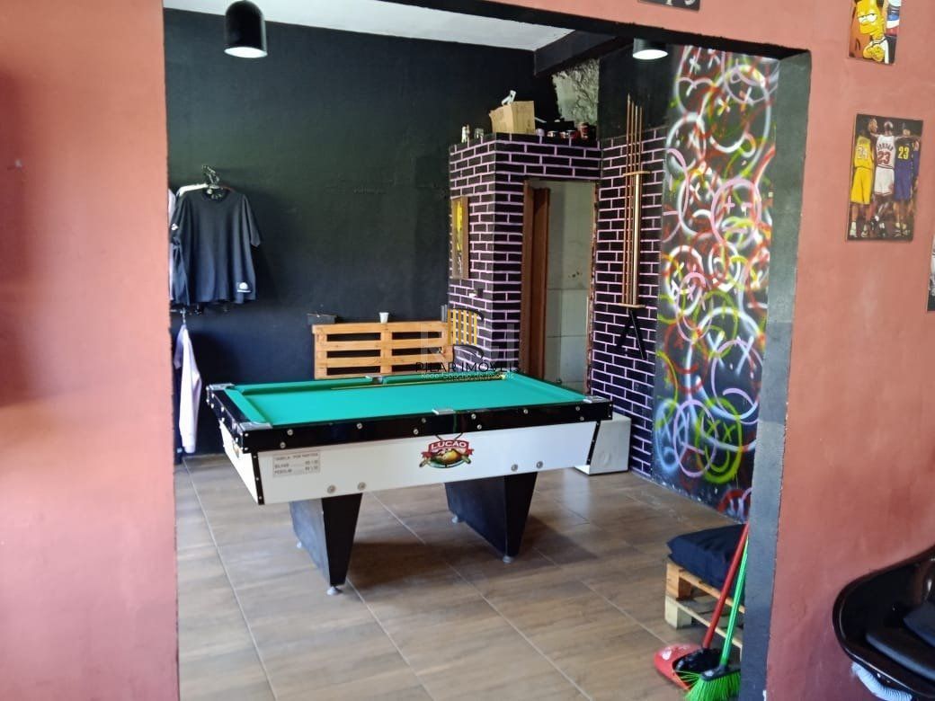 Casa para Venda - 140m², 5 dormitórios, 2 vagas - Cavalhada, Porto Alegre