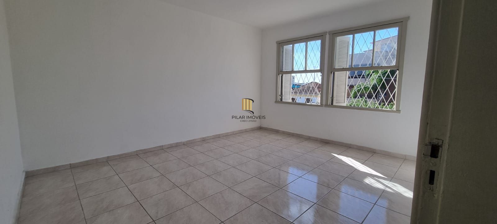 Apartamento 106m², 3 dorm, 2 banh, 1 ape por andar, Medianeira, Porto Alegre, RS