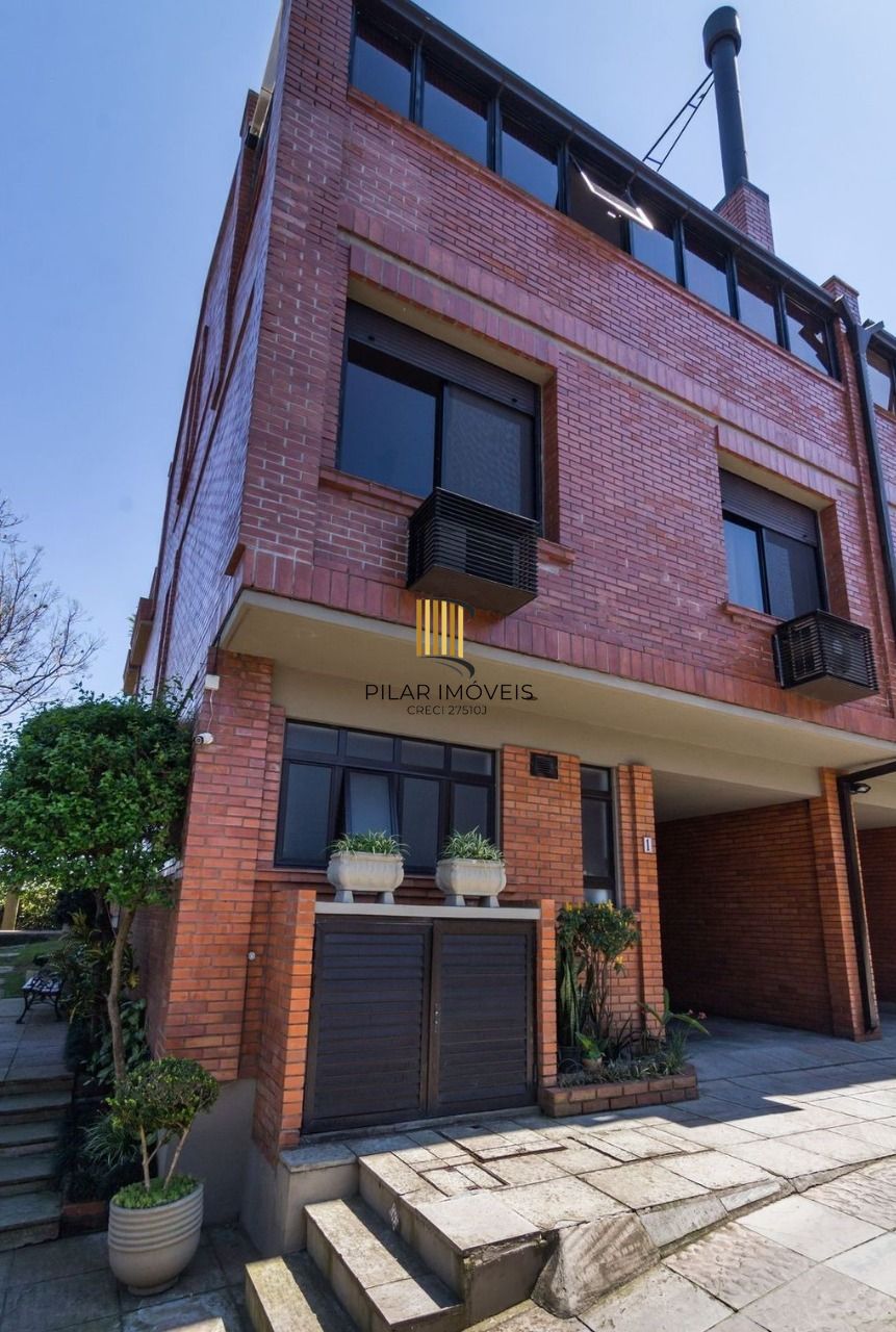 Casa Condominio para Venda - 359.27m², 3 dormitórios, sendo 1 suites, 4 vagas - Cristal