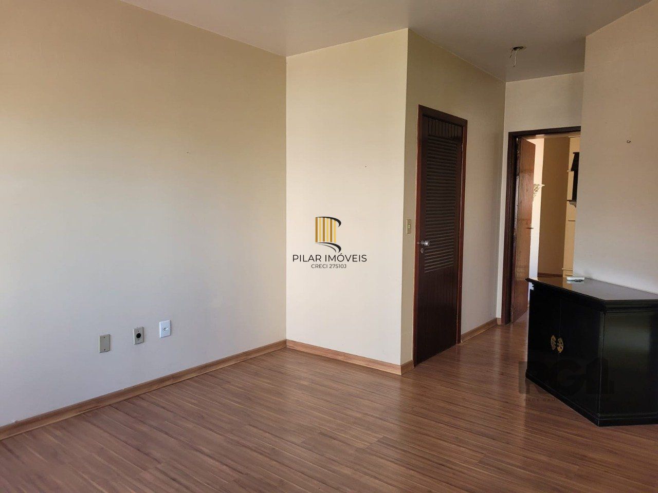 Casa para Venda - 181.5m², 4 dormitórios, 2 vagas - Partenon
