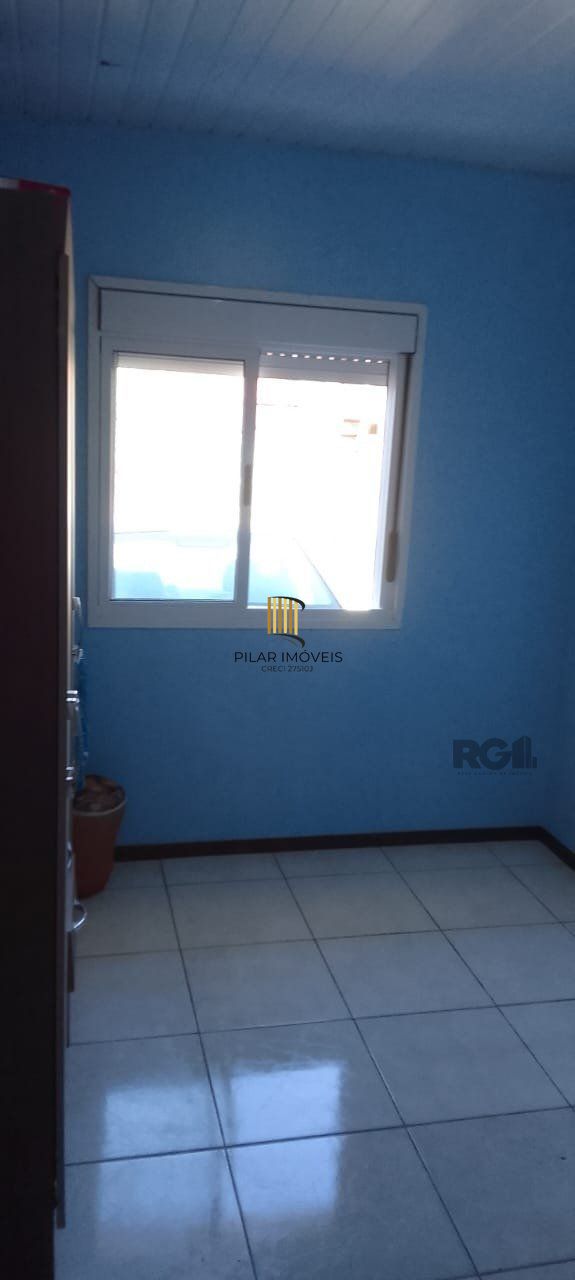 Casa com 2 quartos, 2 vagas de garagem, no bairro Fortuna, Sapucaia do Sul/RS