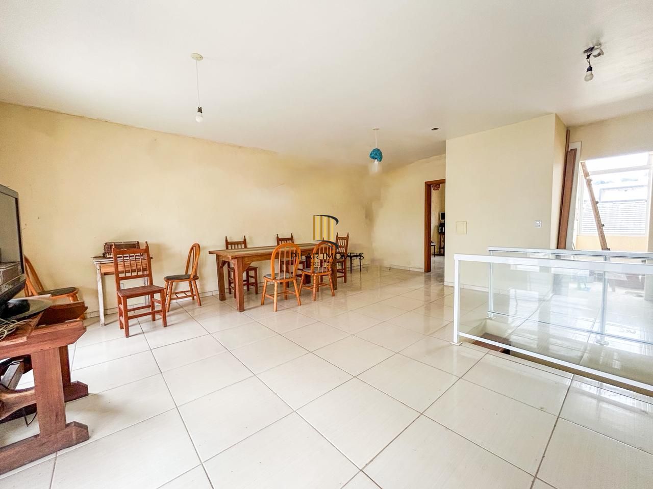 CASA NO CONDOMÍNIO LAGOS DE NOVA IPANEMA