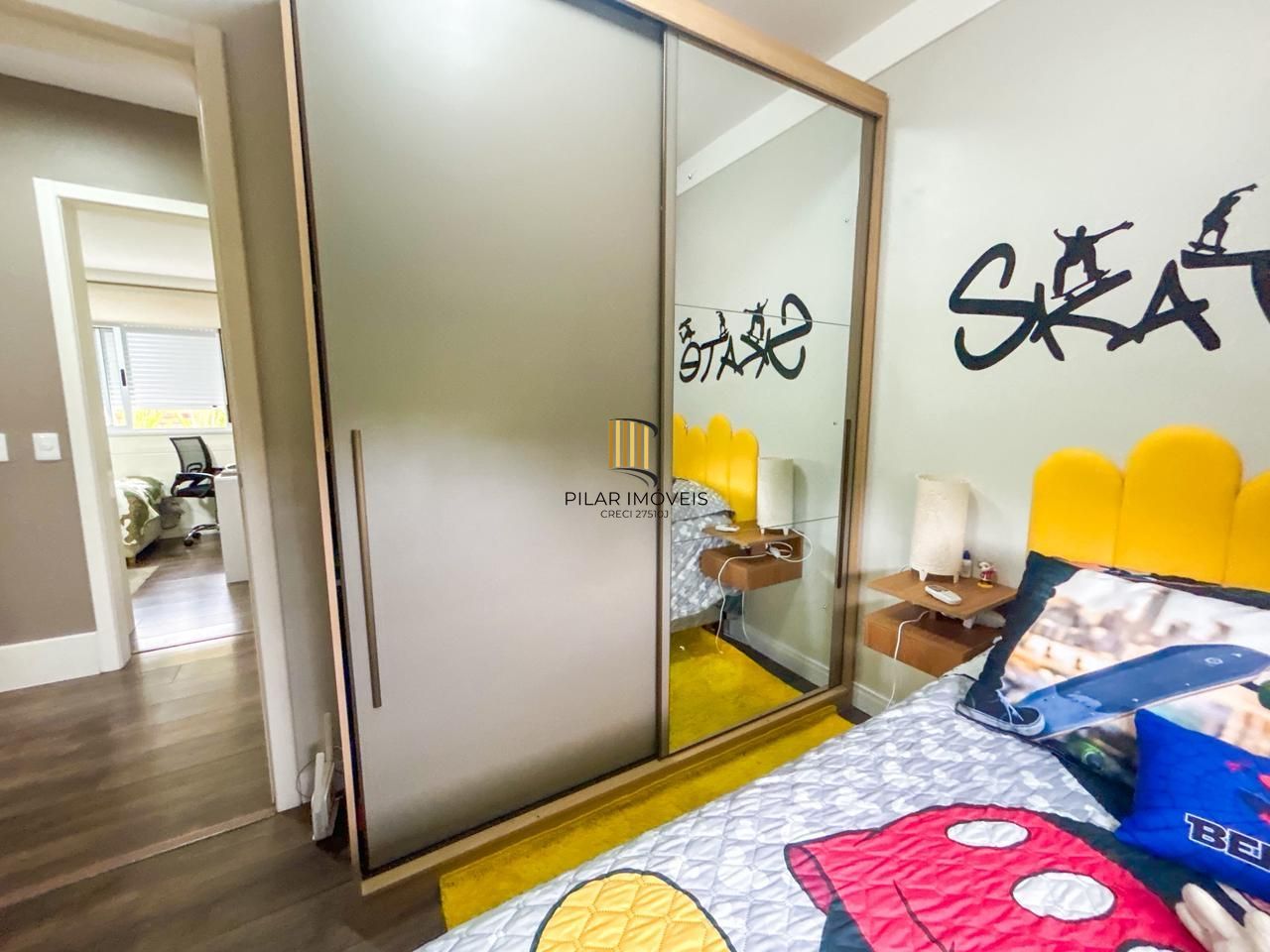 Casa em Condomínio com 03 quartos, 01 suíte e 02 vagas cobertas - Teresópolis