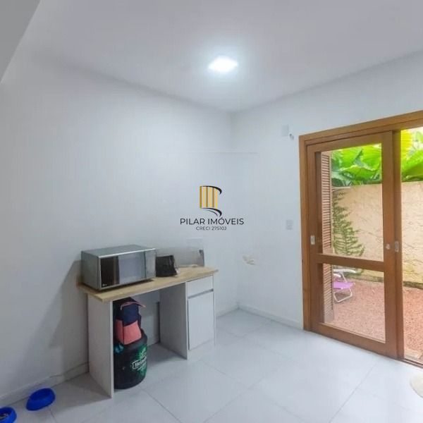 Casa em condominio com 2 vagas