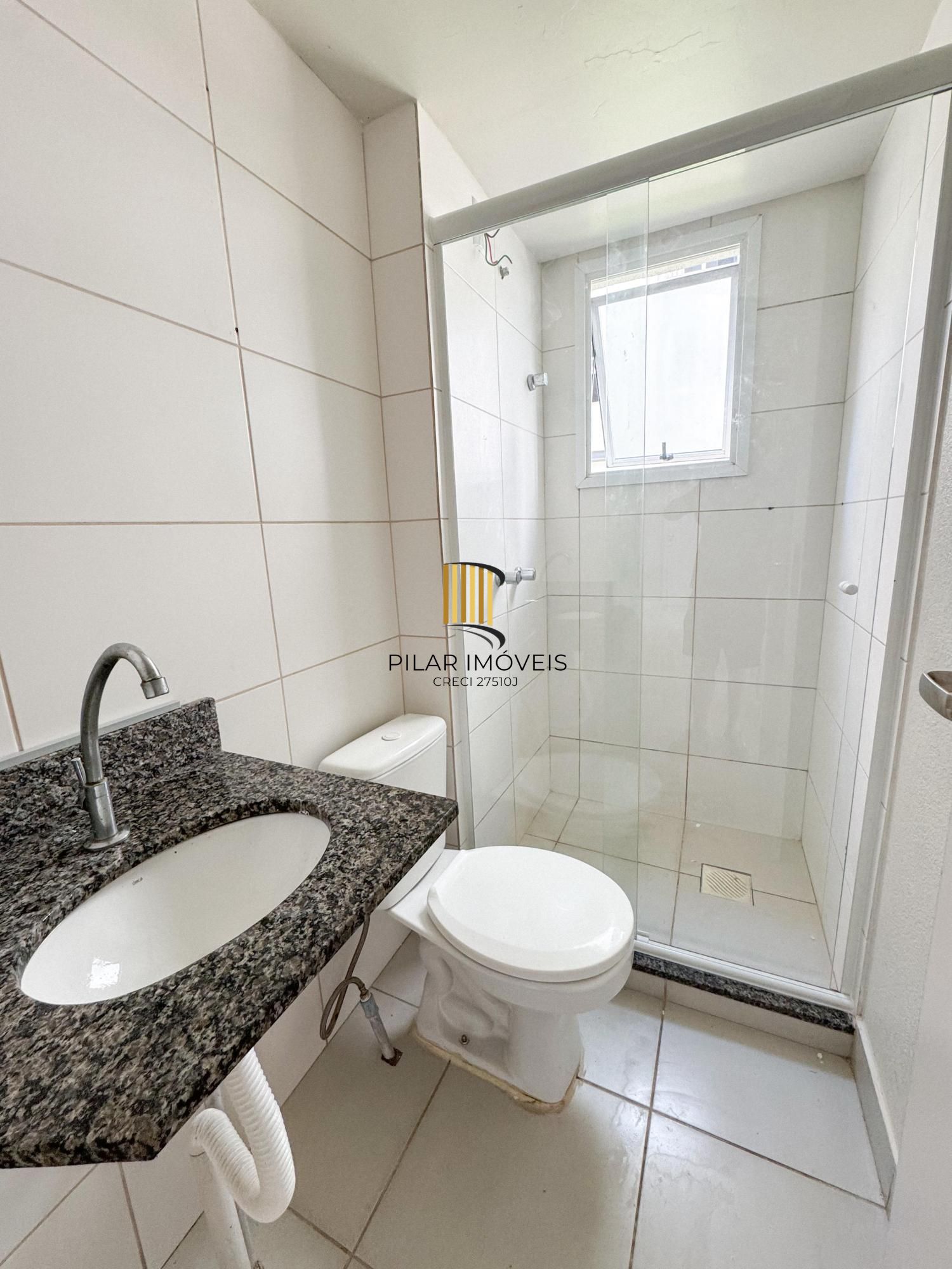 Apartamento com 02 quartos e 01 vaga escriturada no Bairro Lomba do Pinheiro