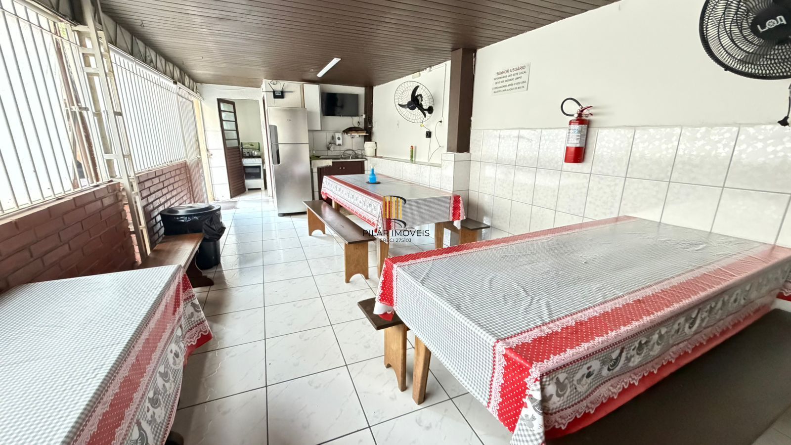 Apartamento de 2 dormitórios com vista para o Marinha no bairro Menino Deus em Porto Alegre/RS