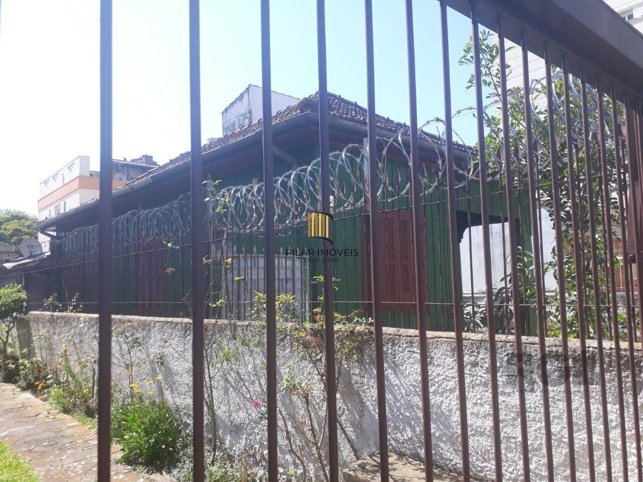 Vende -se terreno  em ótima localização