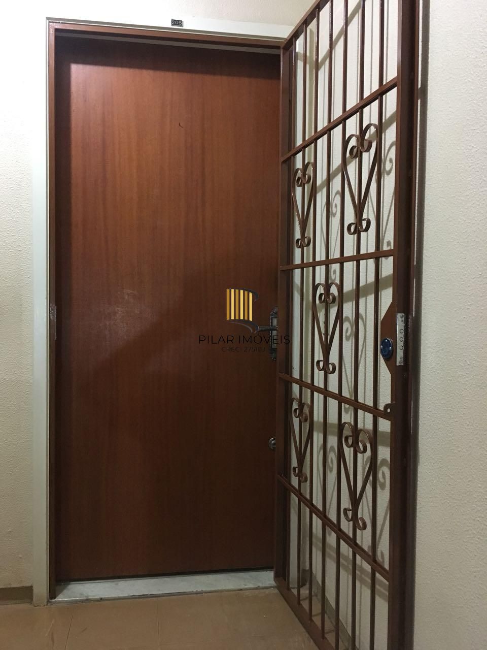 Apartamento com 02 quartos no Bairro Jardim do Salso