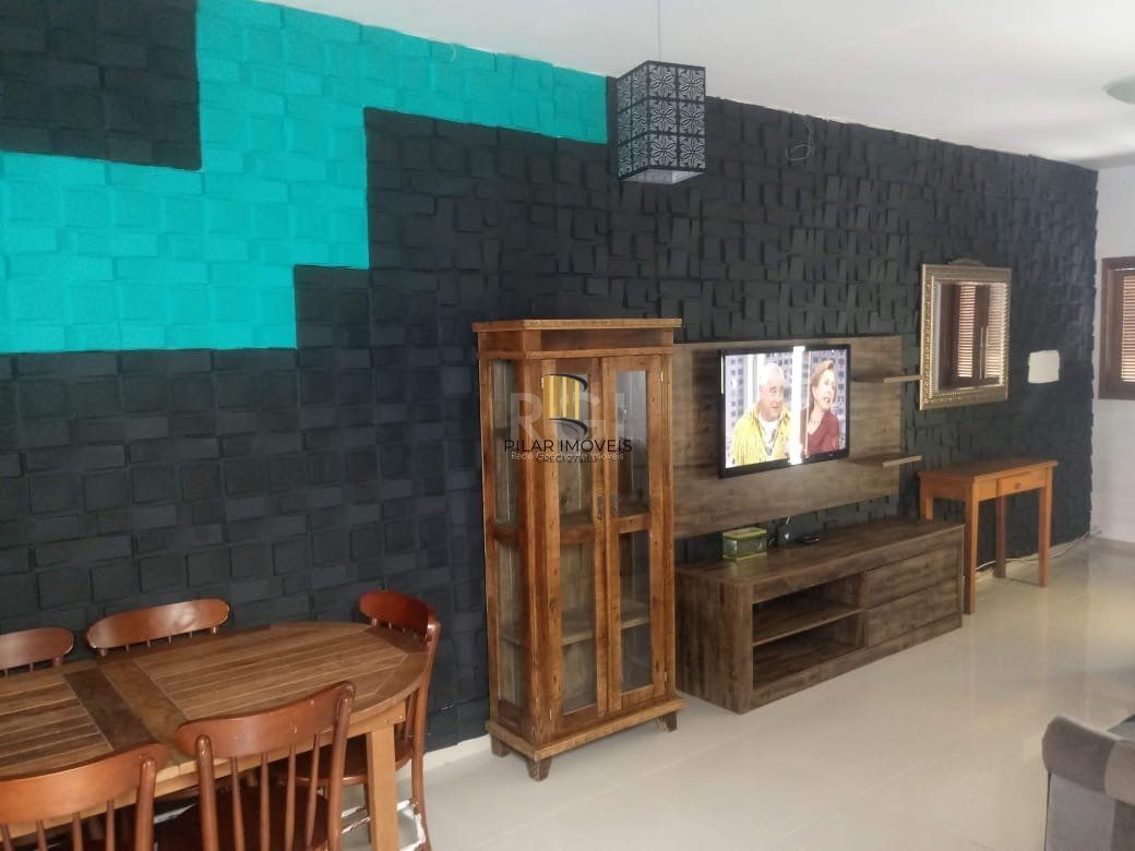 Casa com 2 quartos, 2 vagas de garagem, no bairro Aberta dos Morros, Porto Alegre/RS