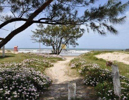 Vende-se ótima Casa na Praia de IMBÉ, Grande OPORTUNIDADE !!!!!! 