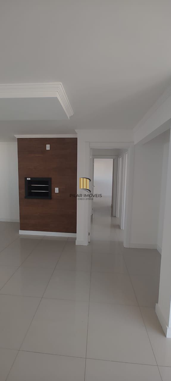 Apartamento com 03 Quartos e 02 vagas em Torres (01 suíte)