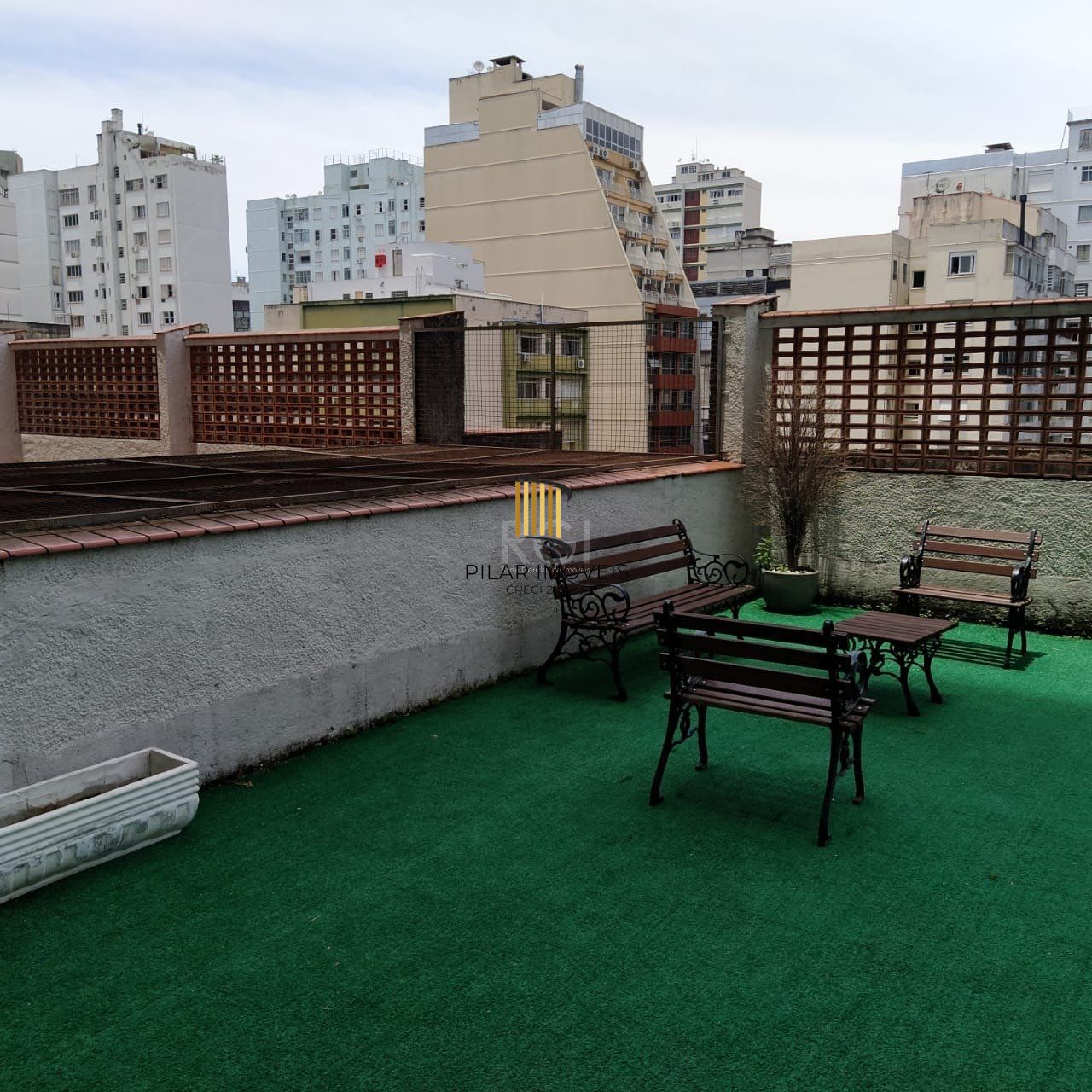MEGA APARTAMENTO DE 169M² ,  COM SACADA, 3 DORMITÓRIOS, NO CENTRO DE PORTO ALEGRE -RS