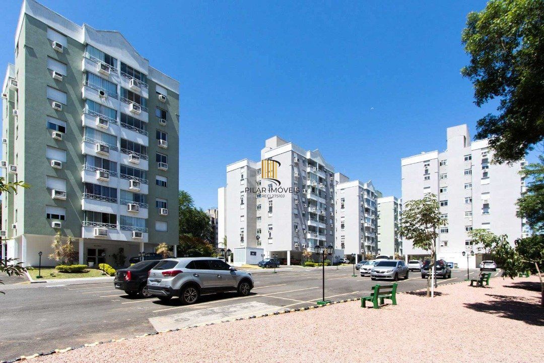 Excelente Apartamento 3 dormitórios, 2 vagas, condomínio Plaza Cristal