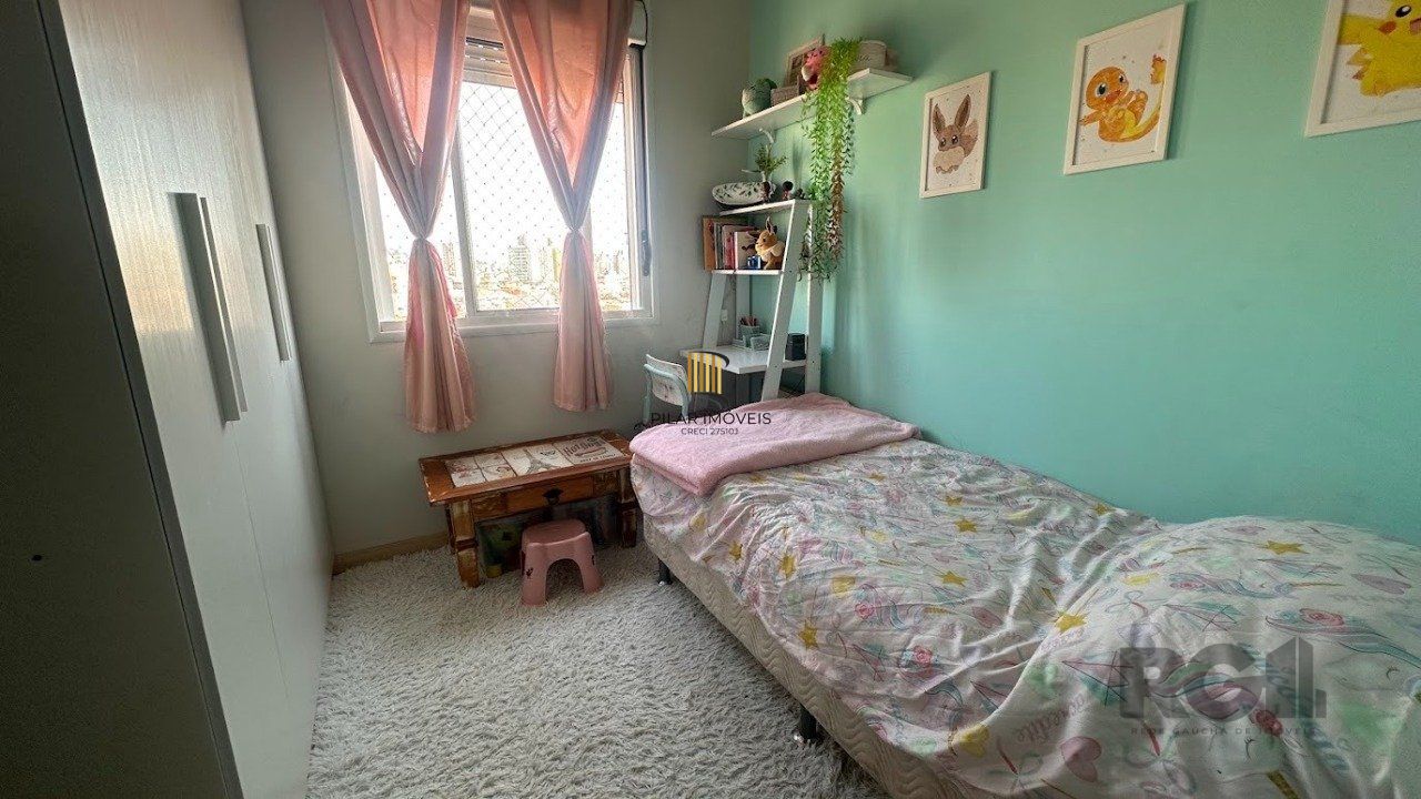 Apartamento 2 dormitórios no bairro Azenha