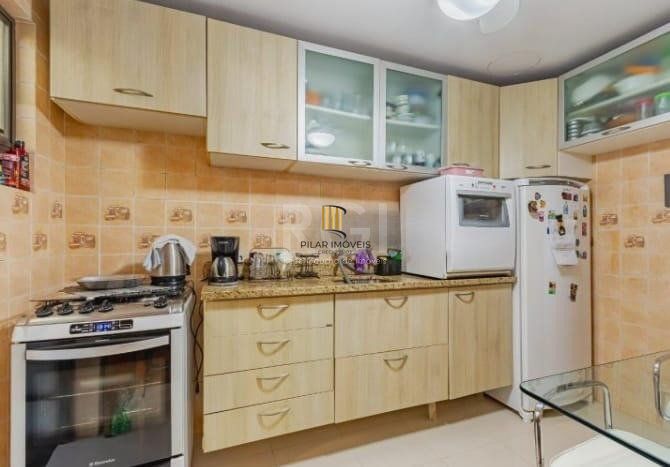 CASA DE CONDOMÍNIO, 3 DORMITÓRIOS, SUÍTE, NO BAIRRO JARDIM SABARÁ, PORTO ALEGRE/RS