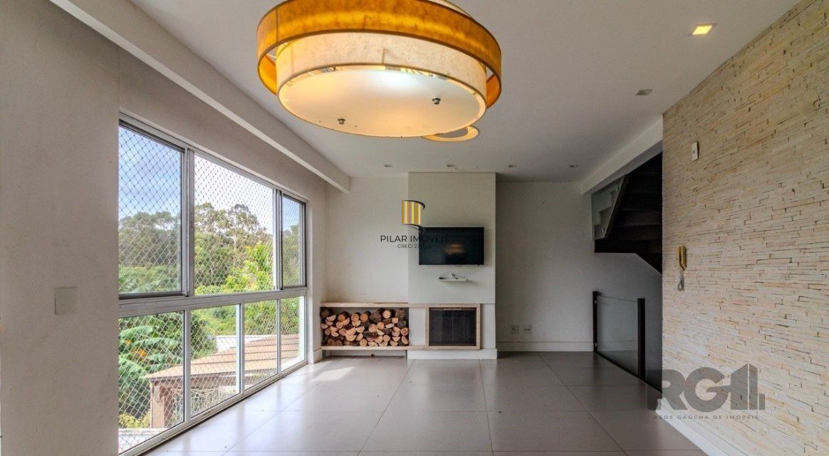 Casa em Condomínio com 04 Quartos - 4 vagas, 200,36 m² de área privativa - LOMBA DO PINHEIRO