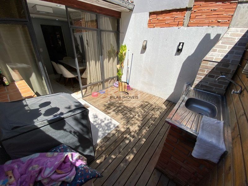 Casa em condomínio, 2 dormitórios, vaga, no bairro Aberta dos Morros-Poa/RS