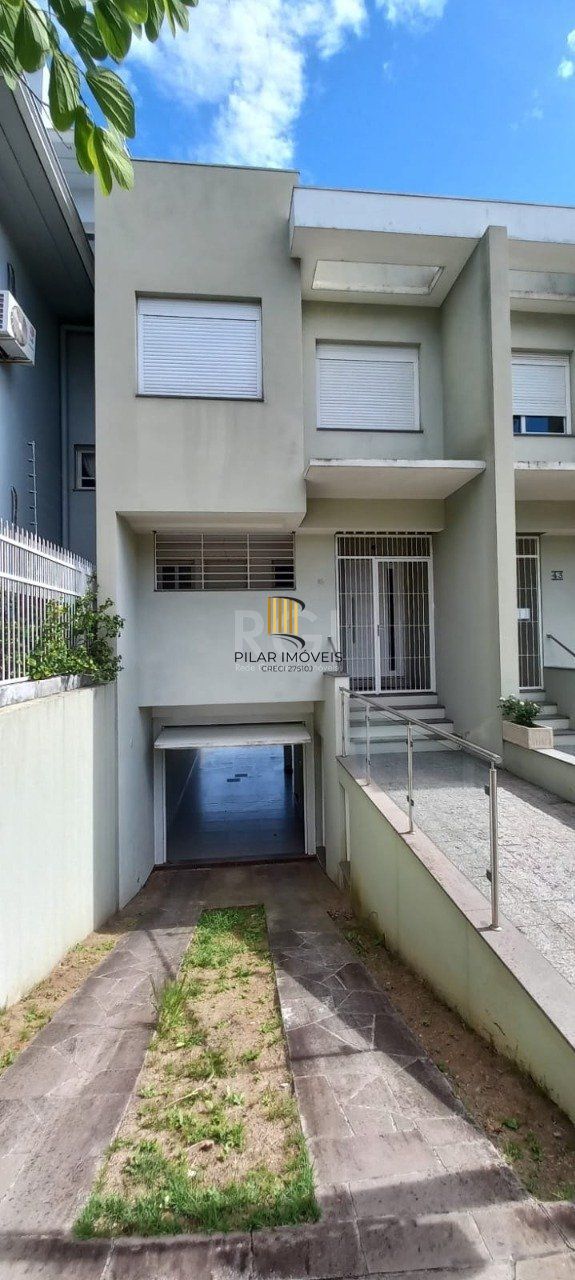 Casa 3 dormitórios no bairro Espírito Santo