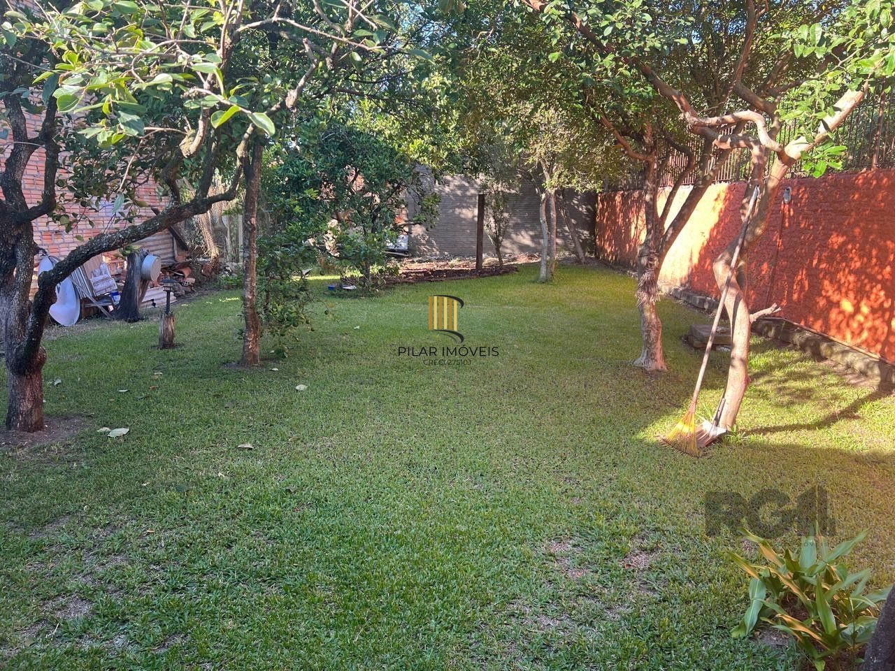 Casa 2 dormitórios no bairro Campo Novo
