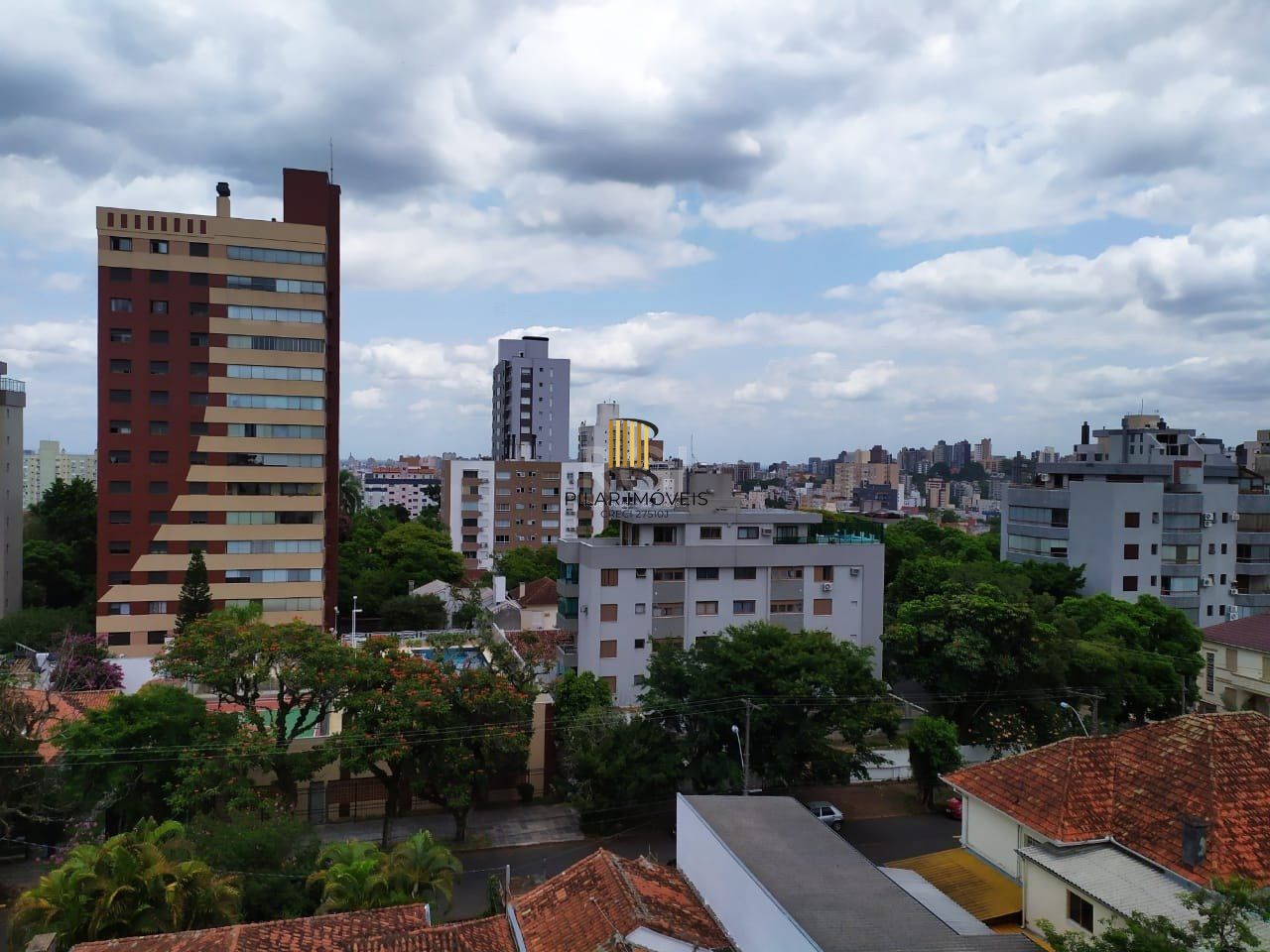 Apartamento para Venda - 90.31m², 2 dormitórios, sendo 2 suites, 2 vagas - Petrópolis