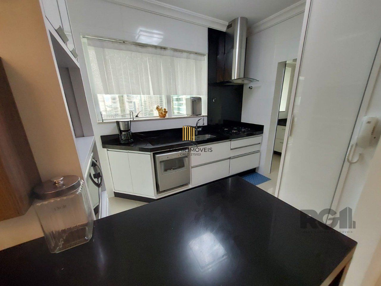 APARTAMENTO 3 SUITES - ANDAR ALTO - VISTA PARA O MAR - MEIA  PRAIA - ITAPEMA - SC