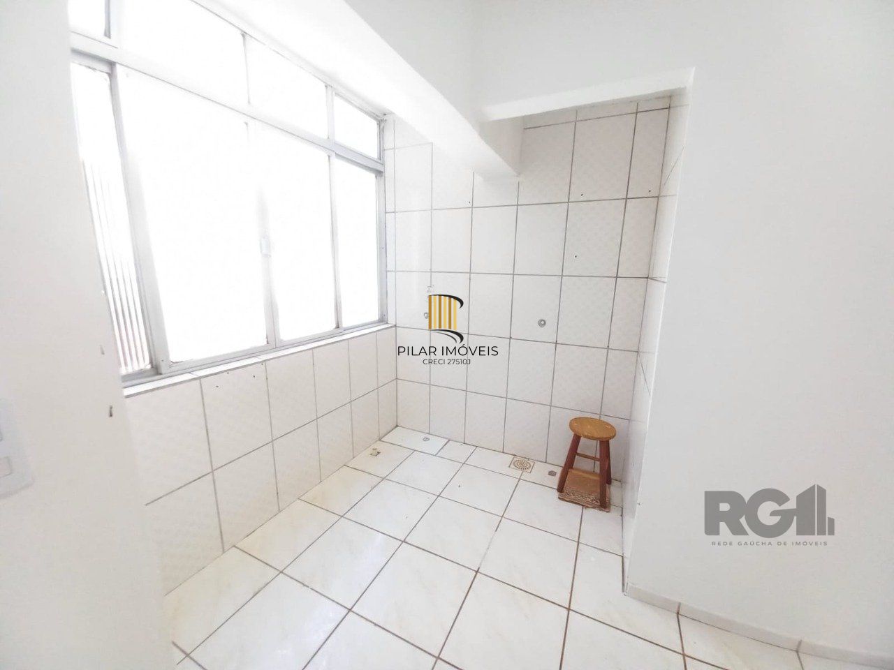 Apartamento com 02 quartos no Bairro Restinga.