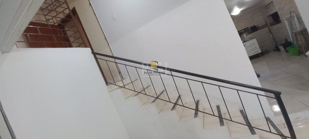 BAIXOU!!! APROVEITE!! LINDA CASA , 3 DORMITÓRIOS, 2 VAGAS -  BAIRRO CASCATA- POA/RS