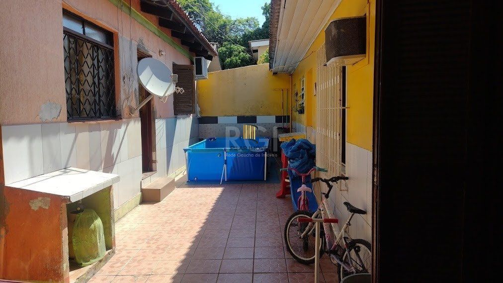 Casa 3 dormitórios no bairro Cavalhada