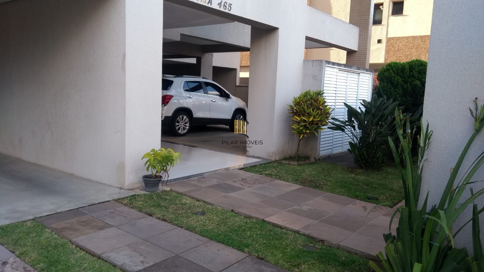 Apartamento com 02 quartos (01 suíte) e 03 Vagas no Bairro Cristo Redentor