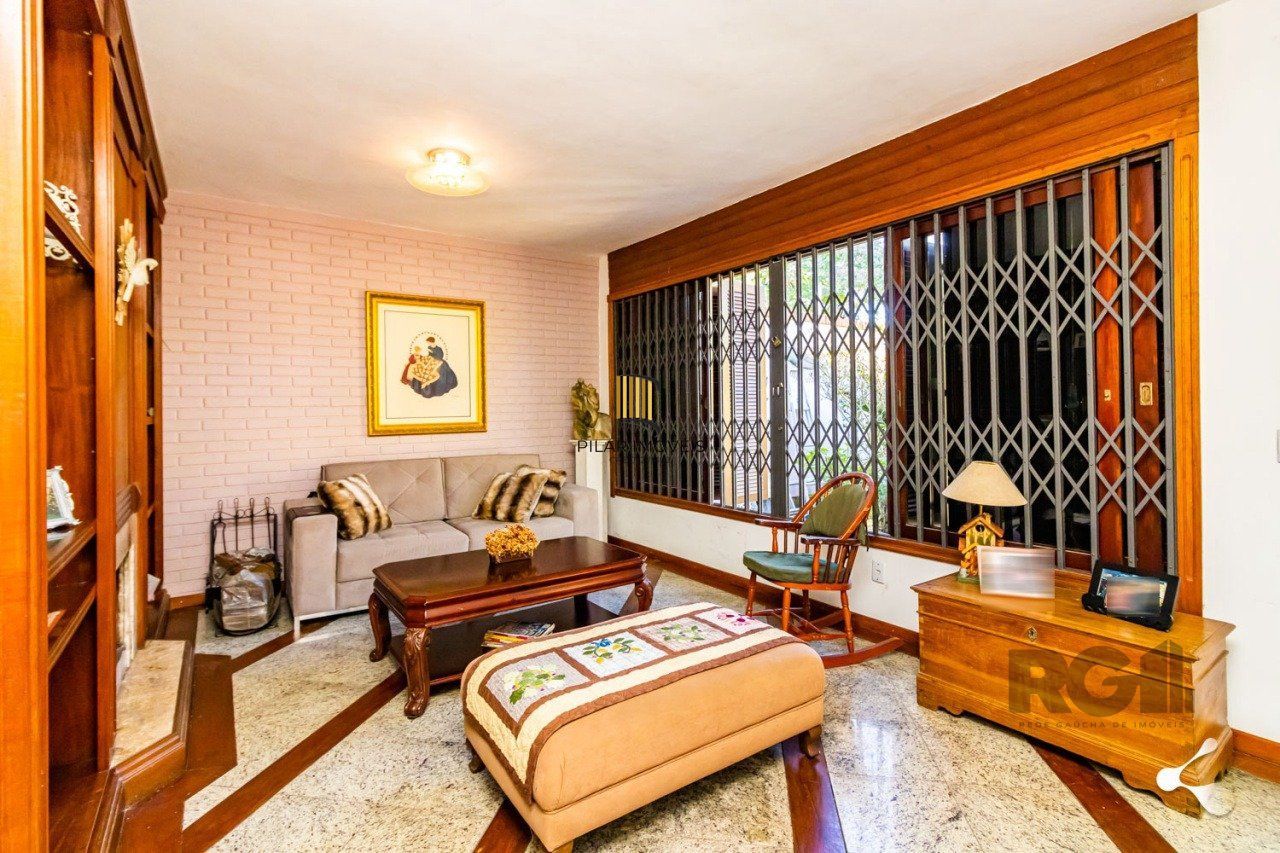 CASA, 4 DORMITÓRIOS, 3 SUÍTES, 2 VAGAS DE GARAGEM, BAIRRO IPANEMA, PORTO ALEGRE/RS