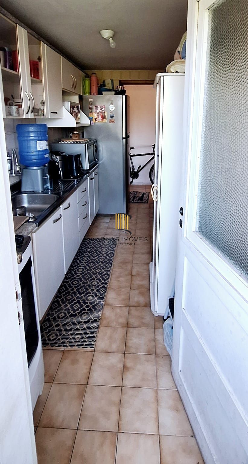 Apartamento de 1 dormitório com 1 vaga de garagem coberta !