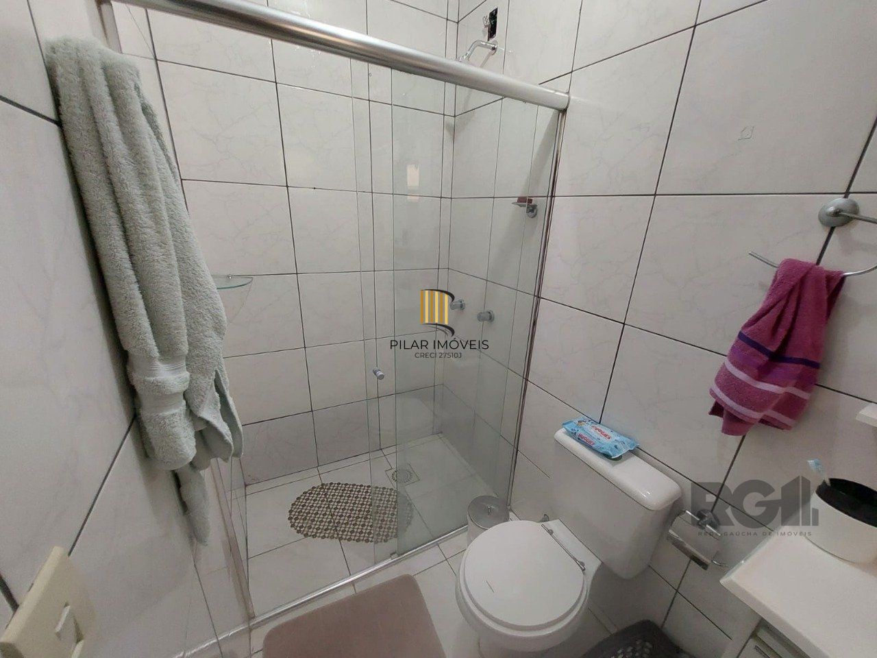 Casa 3 dormitórios no bairro Hípica