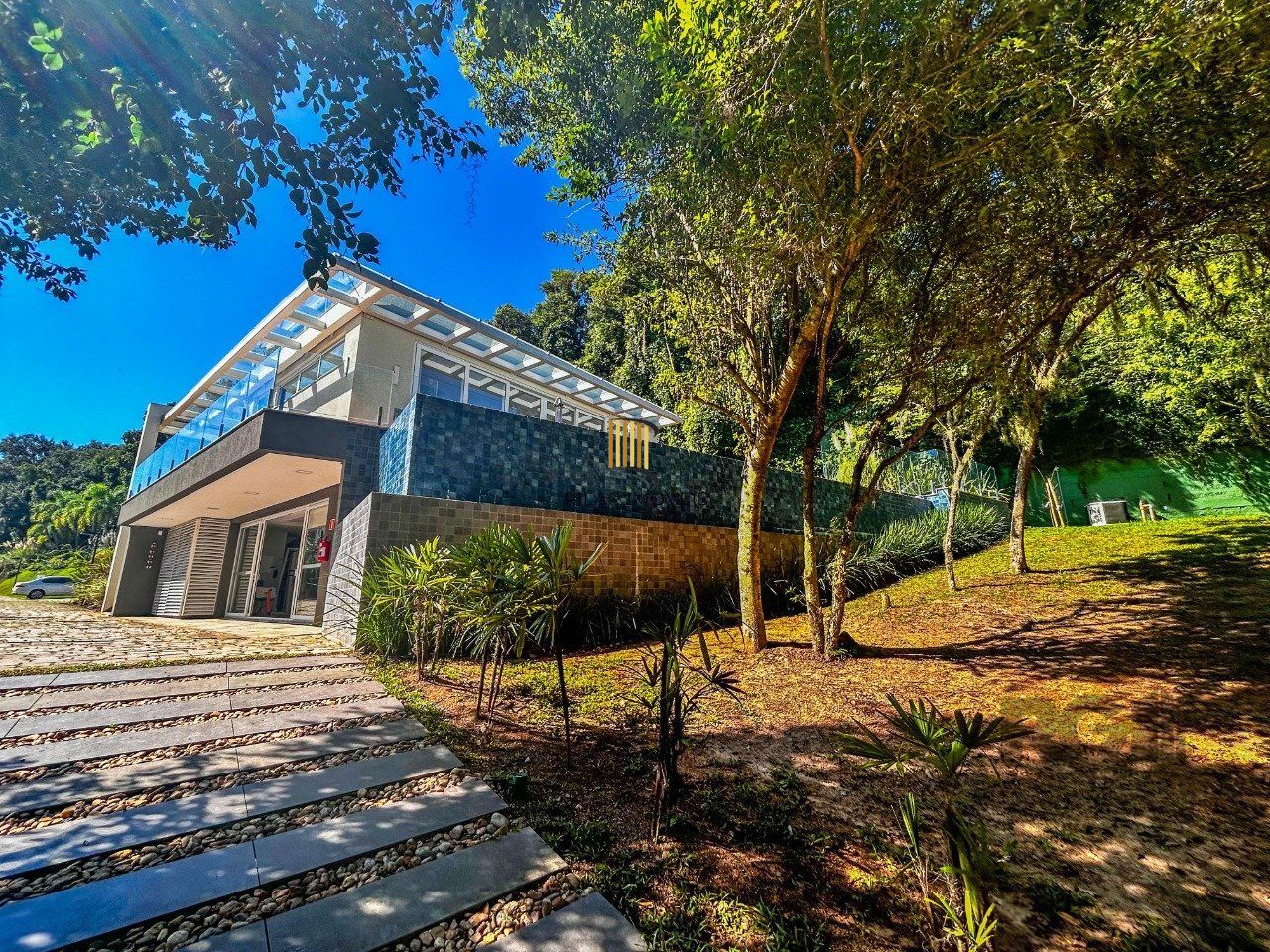 Casa Condominio 3 Dormitório(s) Bairro Pedra Redonda