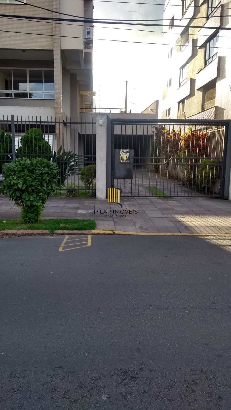 Apartamento com 02 quartos (01 suíte) e 03 Vagas no Bairro Cristo Redentor